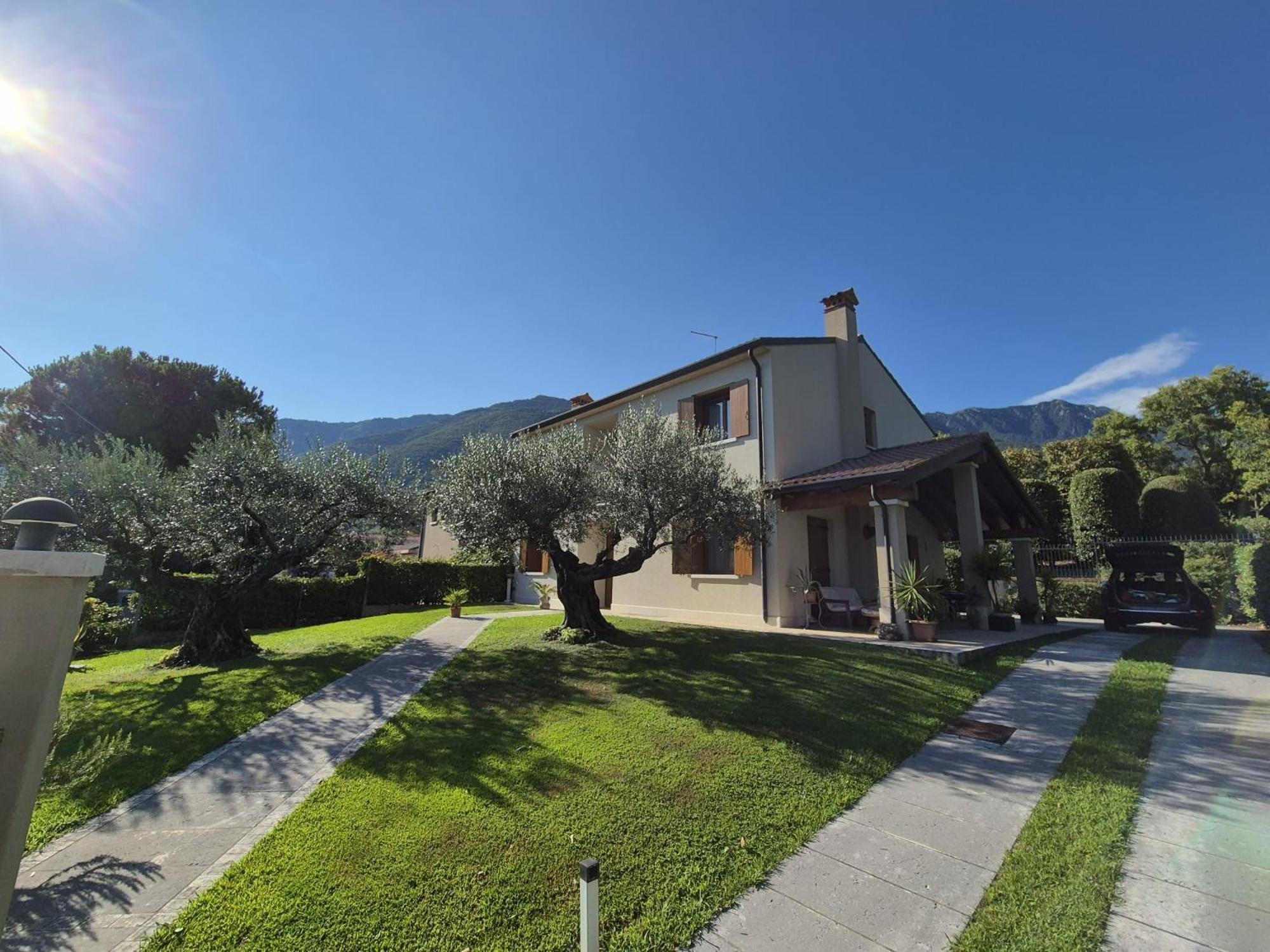 Villa Maryhouse à Borso del Grappa Extérieur photo